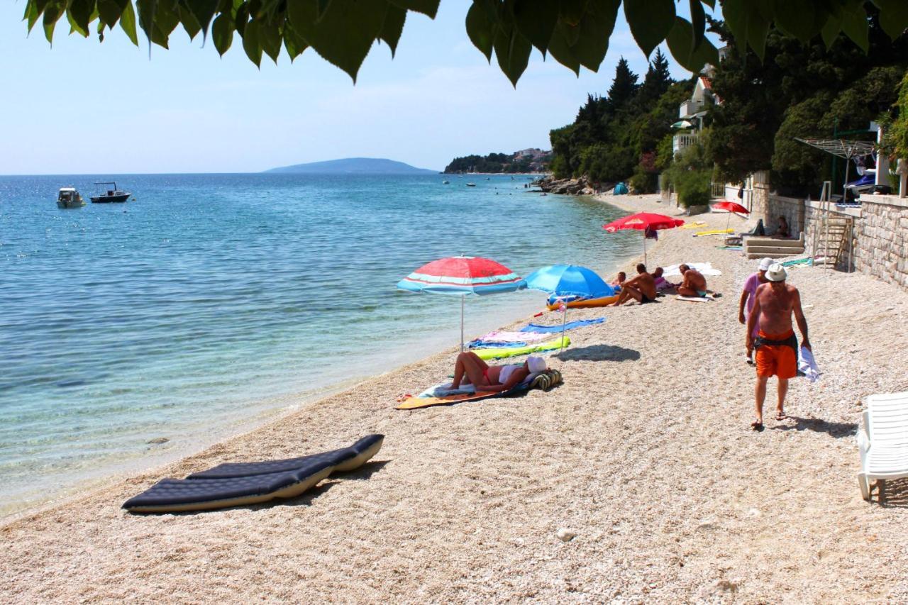 Apartments By The Sea Brist, Makarska - 11039 Exterior photo